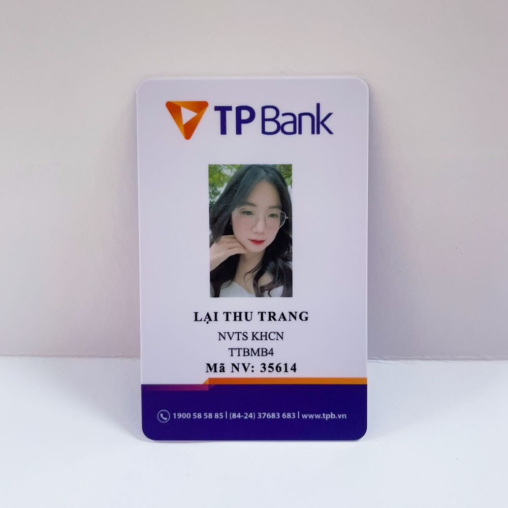 In thẻ nhân viên theo yêu cầu In Minh Khôi