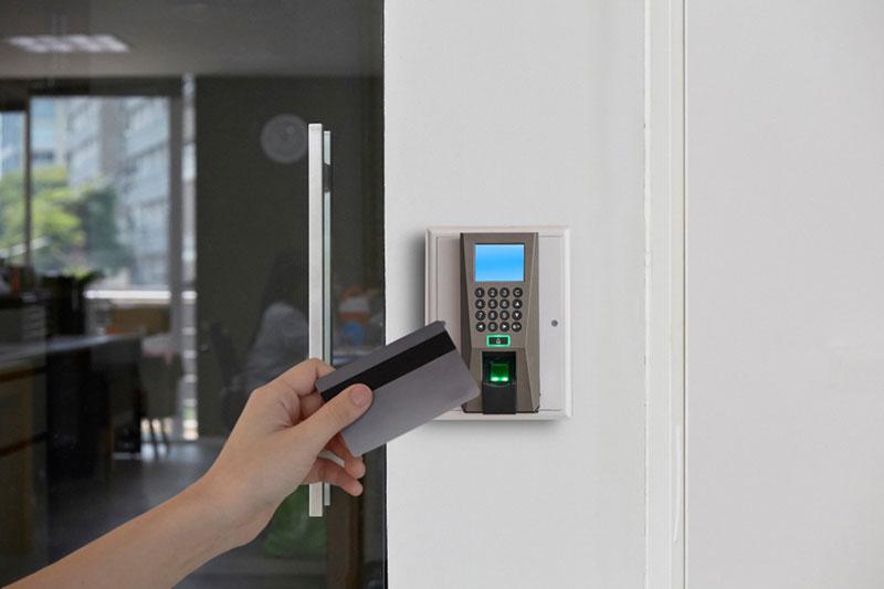 Vai trò của thẻ nhân viên